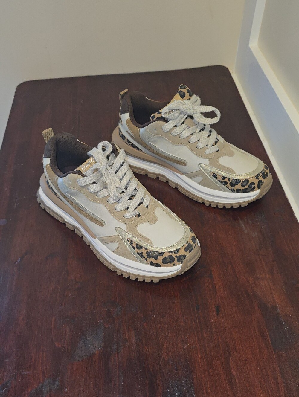 Blowfish Malibu Leo Retro Platform Lug Wedge Sneakers – Women's 9.5